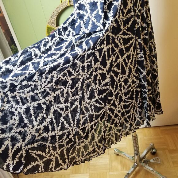 Coldwater Creek Black & White Dress 8 - Picture 3 of 8